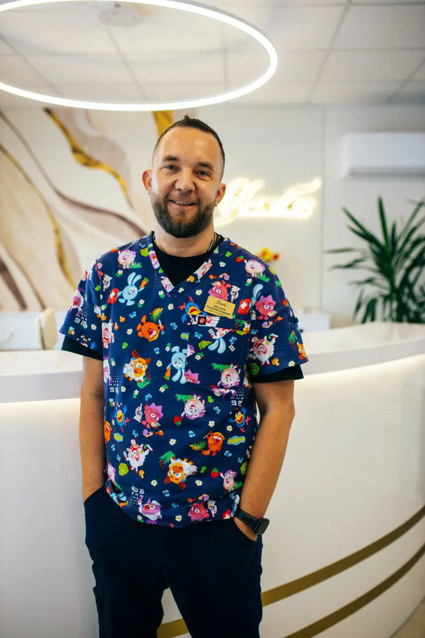 Турсунов Руслан Магомедович — врач-оториноларинголог, врач сурдолог-оториноларинголог